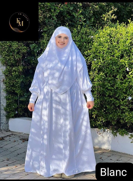 ✨ موديل رنيم ✨ 🌼 يتكون من قطعتين: عباءة بالأسدال + توب الكريب روزا 🌼 متوفر بألوان متعددة ومقاسات مختلفة. - Hijab syalex